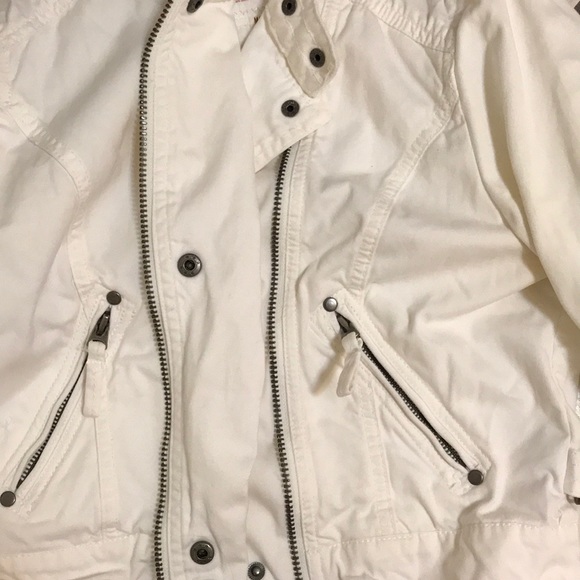Jacket - Picture 5 of 5